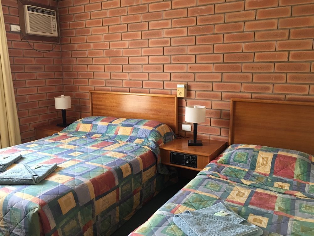 Gunsynd Motor Inn グンディウィンディ エクステリア 写真