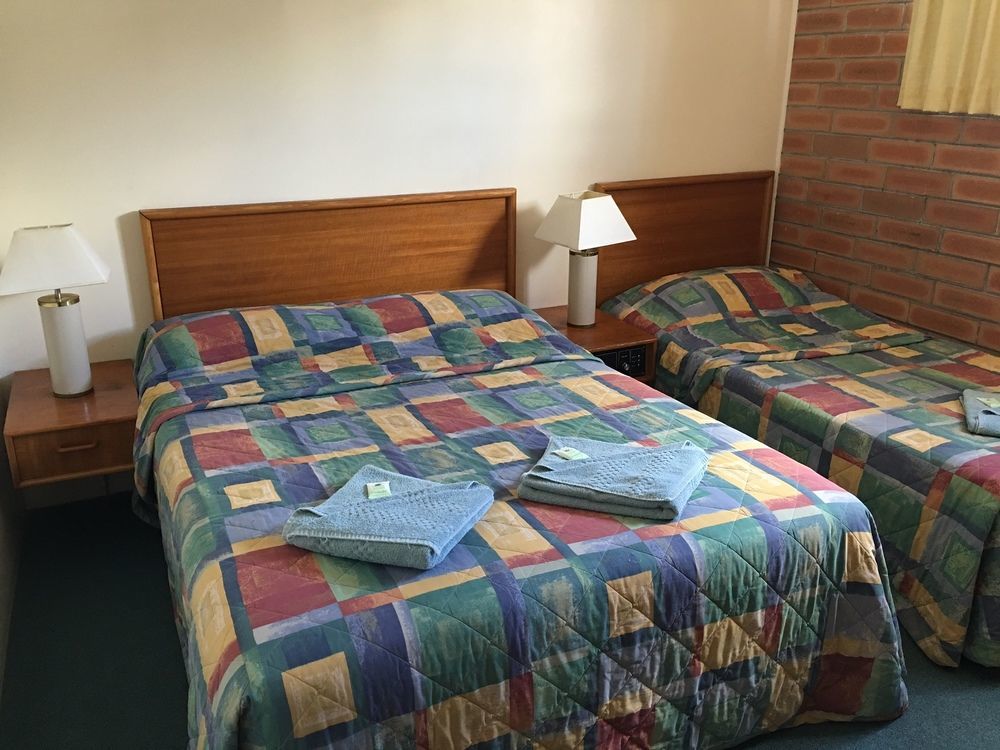 Gunsynd Motor Inn グンディウィンディ エクステリア 写真