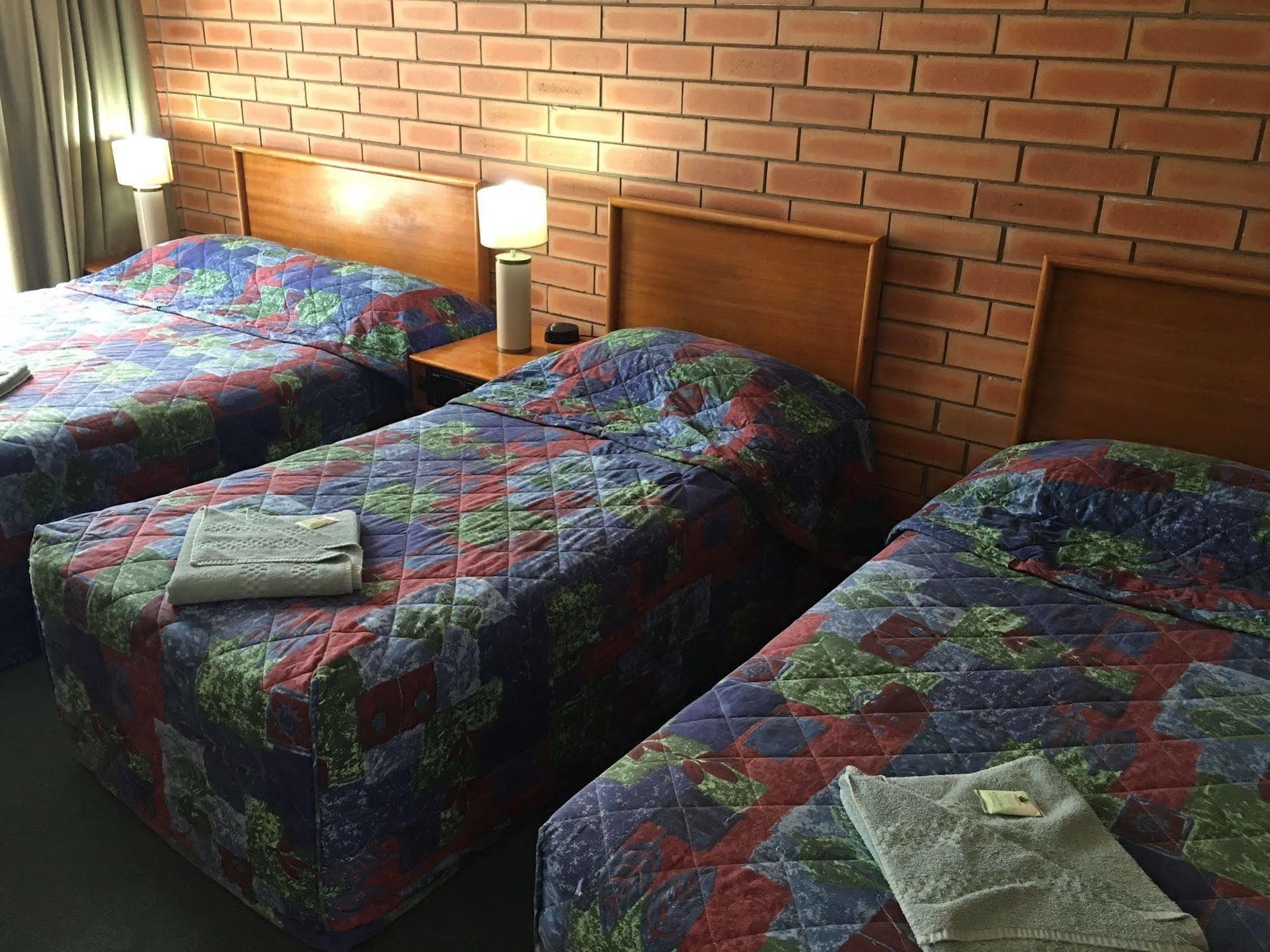 Gunsynd Motor Inn グンディウィンディ エクステリア 写真